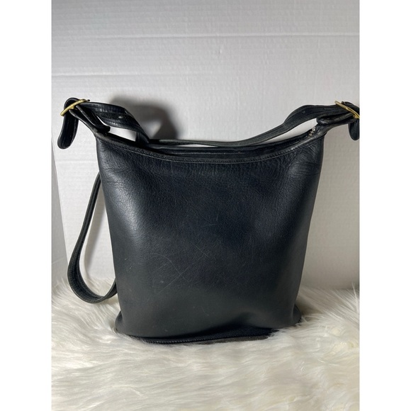Vintage coachLeather Shoulder Bag